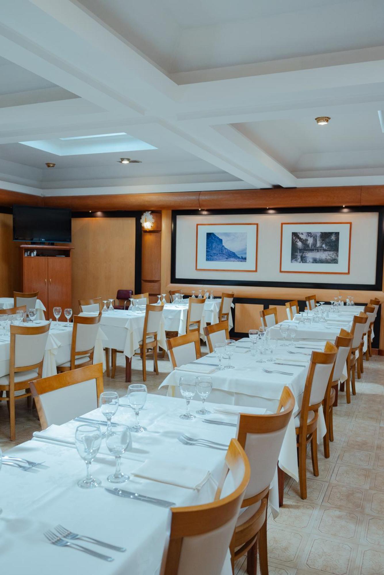 Hotel Libertador Trelew Exterior photo