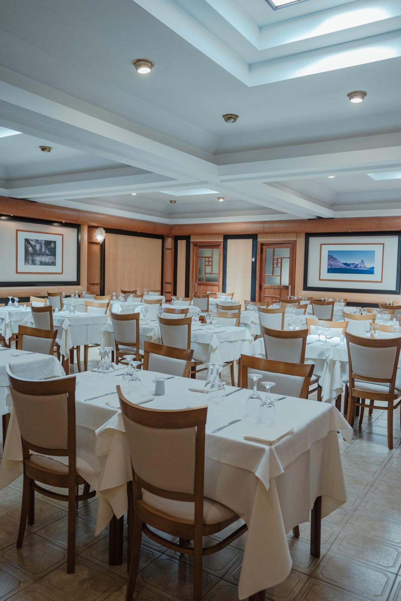 Hotel Libertador Trelew Exterior photo